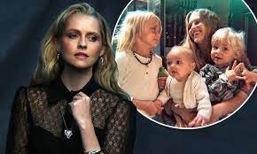 She and her husband, mark webber, obviously had some fun while they were on a romantic weekend getaway somewhere in australia without the kids! Teresa Palmer Reveals Her Top Tips To Keeping Your Children Focused While Homeschooling Daily Mail Online