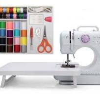 Amazon.com: Phildim - Mini máquina de coser (incluye mesa de extensión y  juego de suministros de costura) – Pequeñas máquinas de coser eléctricas ...