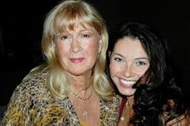 Jenny Newton's Instagram, Twitter & Facebook