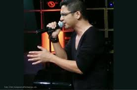 Pasha Ungu Debut Solo Karier Lewat Album Di Atas Langit