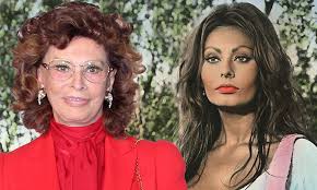 Znalezione obrazy dla zapytania sophia loren young. Sophia Loren Admits She Was Pressured To Have Surgery As A Young Actress Daily Mail Online