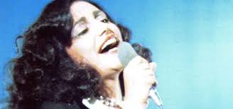 Lui è piccolo ma vedo già radicati in lui dei semini che sono stati messi. Mia Martini Rivive Con Serena Rossi L Attrice Imita Pettinatura E Abito Poi Un Omaggio Sanremo 2019