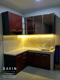 Kitchen set merupakan sebuah perangkat lemari dapur modern yang fungsi utamanya adalah sebagai tempat penyimpanan berbagai macam peralatan dapur untuk keperluan memasak di dapur. Contoh Kitchen Set Minimalis Cermin Bronze Kitchen Set Jakarta