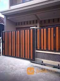 Tidak hanya dari segi keamanan, pagar minimalis juga banyak dipilih karena mampu memberi kesan tersendiri pada sebuah hunian. 1 Pagar Minimalis Grc Bandung Jualo
