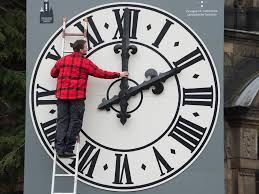 Die uhren werden eine stunde nach vorne gestellt. Zeitumstellung 2021 Ende Oktober Beginnt Die Winterzeit Region Nordbayern