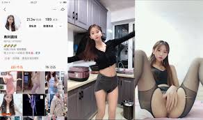 The 21W fans of the fast-footed one-horse goddess, the Ollie girl, showing  her pussy to her big brother, what a slut.