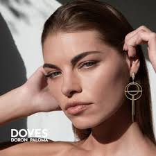 DIAMONDS ON THE ROCK