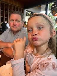 Barbara Llorente's Instagram, Twitter & Facebook