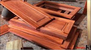 كيفية تجهيز مشاريع النجارة الخشب للمطبخ تثبيت خزائن مطبخ خشبية حديثة wooden kitchen cabinets wooden kitchen woodworking projects