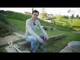 Die lagerfeuerstelle ist so gebaut, dass ein großer kessel (in 2 größen vorhanden) zum zubereiten von speisen darüber gehängt werden kann. Feuerstelle Selber Bauen Billige Feuerstelle Fur Den Eigenen Garten Youtube