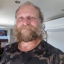 Krystalová geometrie LVÍ BRÁNY 2025 je připravena! A jméno? NOVÉ SLUNCE  🙏☀️ Je hlubokým odrazem toho, co se děje na kolektivní i individuální  úrovni. Postřiky oblohy nám cíleně slunce halí za mléčnou