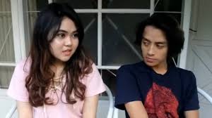 Rey mbayang tak permasalahkan usia istrinya, dinda hauw yang lebih tua dua tahun darinya. Sempat Heboh Karena Video Klarifikasi Putus Rakry Dan Indy Balikan Kumparan Com