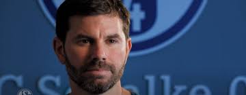 Schalke verkauft seine Profi-Lizenz in LoL in die Schweiz