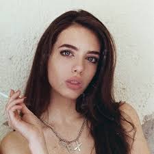 Luna Serena (@lunasereena) • Instagram photos and videos