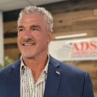 Timothy Houlihan's Instagram, Twitter & Facebook