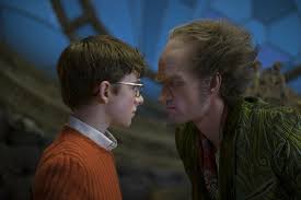 I never imagined count olaf to have that jim carrey goof factor to him. Is Jim Carrey Or Neil Patrick Harris The Better Count Olaf