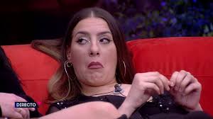 Carmen acaba sola en la habitación tras discutir con Rafa