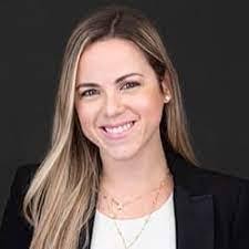 Carol Shear's Instagram, Twitter & Facebook