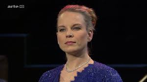 She began to study singing in her hometown of riga in 1996 and continued her studies in vienna and in the united states. Sacred Songs With Elina Garanca 2013 Opera On Video