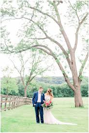 A Mayowood Stone Barn Wedding in Rochester, MN - Stephanie Holsman  Photography