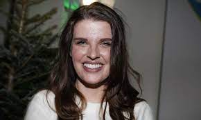 De afgelopen anderhalf jaar verstopten ze zich voor de buitenwereld. Manon Meijers Deelt Zeldzame Foto Met Guus Meeuwis Story