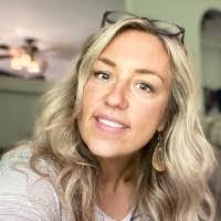 Brandy Boling's Instagram, Twitter & Facebook