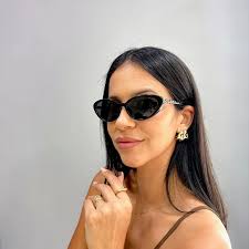 Coleção Nova Prada tem Nas Óticas Carol 💙🚨