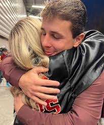 Jenna Brock's Instagram, Twitter & Facebook