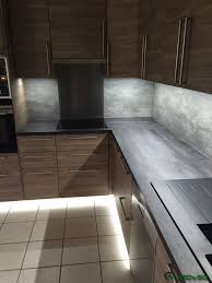 Des exemples parmi toutes nos rubans led spécial éclairage et des explications sur les rubans de led à utiliser pour éclairer votre. Eclairage Led Plan De Travail Cuisine Led S Go