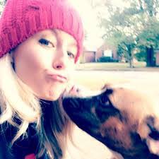 Kelli Elliott's Instagram, Twitter & Facebook