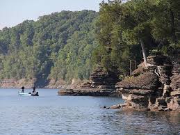 From sunbathing to bird watching to pontoon boating, everything the lake has to offer is at your fingertips. 7 Best Boating Lakes In Kentucky Discover Boating