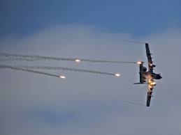 A 10 Thunderbolt Wallpaper 2242x1683 Id 32650 Wallpapervortex Com