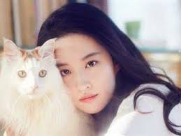 Tin tức 'dưa' Cbiz ngày 19/11/2024: Dương Michj tích cực liên hệ với các dự  án điện ảnh, Trần Hiểu hút thuốc nhiều khiến phổi bị tổn thương?