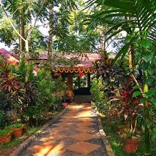 Goa, 'Table For Everyone' By Black & White Ginger Ale Is Here