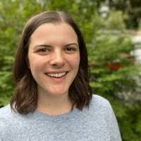 Stephanie Plummer's Instagram, Twitter & Facebook