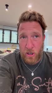 Barstool Pizza Review