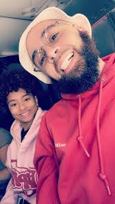 Derrick Beechum's Instagram, Twitter & Facebook