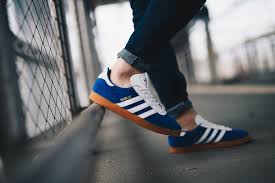 Unser shop ist der richtige ort für sie, um adidas schuhe zu wählen. Herren Schuhe Sneakers Adidas Originals Gazelle B37943 Blau Fur 64 50 Sneakerstudio De
