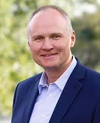 Gerald Crumley's Instagram, Twitter & Facebook