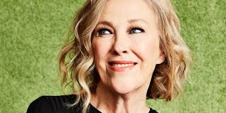 Catherine o'hara at the critics' choice awards in january. Catherine O Hara Is A Diva On Schitt S Creek Not In Life Time