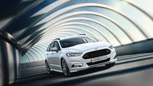 Frozen White Ford Mondeo St Line