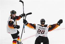 Daher werden in edmonton auch keine relegationsspiele der gruppenfünften stattfinden. Deutschlands Eishockey Junioren Holen Ersten Sieg Bei U20 Wm