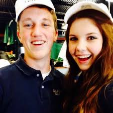 Olivia Seay (@livhchiv)