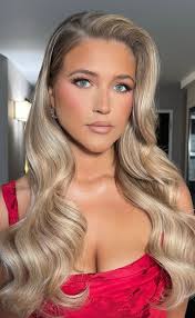 Chuck's relationships with Lou and Hannah