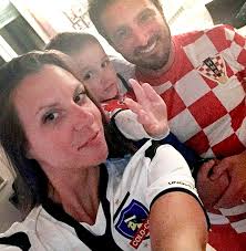 Mirko jozić (born 8 april 1940) is a retired croatian football player and currently an active football manager. Las Ultimas Noticias ×'×˜×•×•×™×˜×¨ Lana Jozic Cuenta La Alegria De Papa Mirko Y La Locura De Los Croatas La Hija Del Ex Dt De Colo Colo No Se Pierde Partido Del Mundial