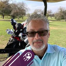 wanna play some putt putt? ⛳️😉 #golf #golfbabe #golfer