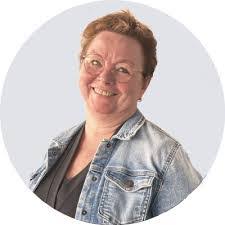 Joyce Schutte's Instagram, Twitter & Facebook