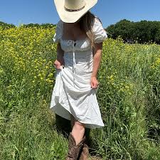 Emma Claire - YouTube