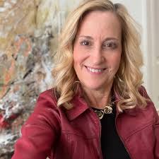 A space as unique and diversified as the creatives that walk through the  door. inDemand Art Studios…. follow👉@indemandartstudios follow👉  @itsaLori2 We'd love to welcome you into the tribe. #artstudios #itsalori  #ldartdesigns #artstudiospace #