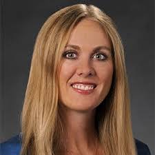 Lisa Storey's Instagram, Twitter & Facebook